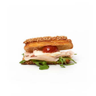 sandwich-hojaldre-pavo-mozzarella-jul23_medium.jpg
