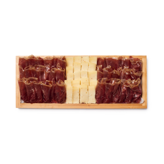 Tabla de cecina con queso pecorino de Pastelería Mallorca