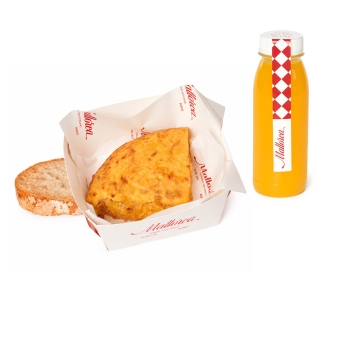 Desayuno pincho de tortilla de Pastelería Mallorca